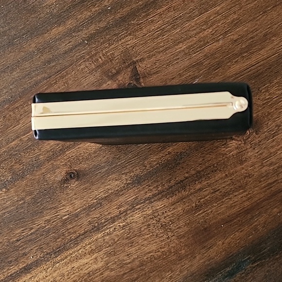 Kate Spade - Picture 4 of 8